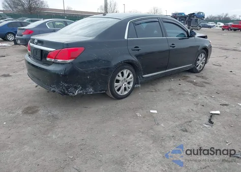 2012 Toyota Avalon z USA, uszkodzony, nr VIN 4T1BK3DB2CU450077